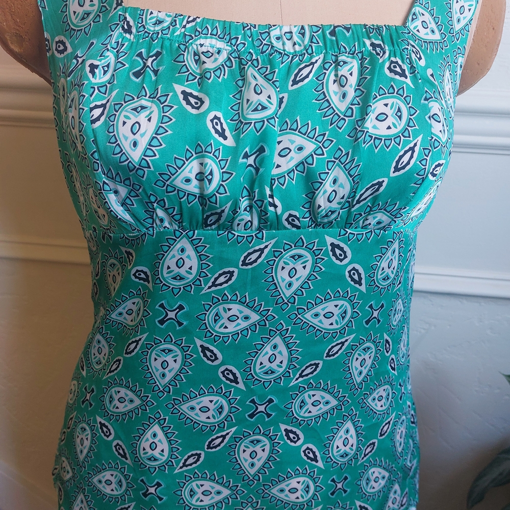 LOFT Green Paisley Sleeveless Blouse